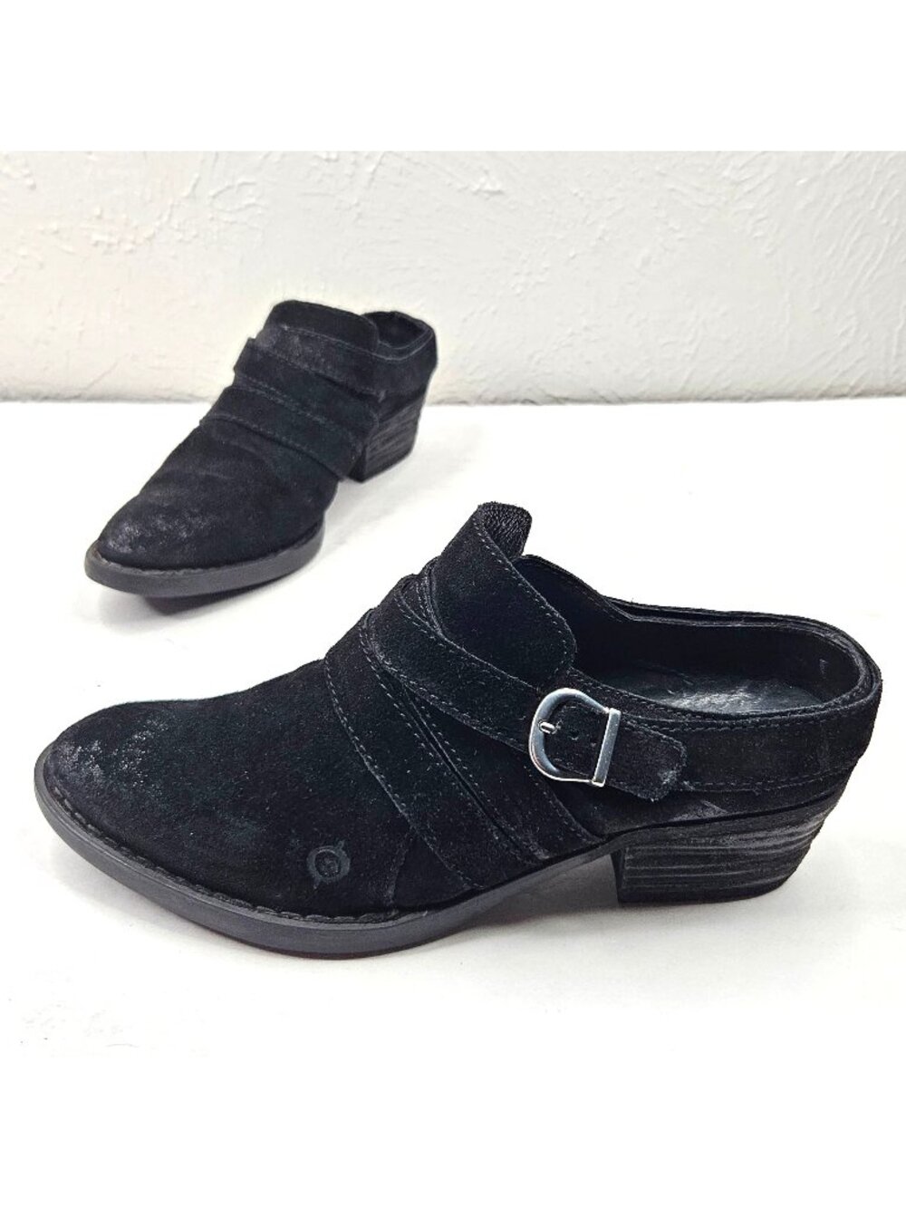 Born‎ Mule Shoes 8.5 Black Leather Slip On Low Heel Western Buckle Comfort Shoes